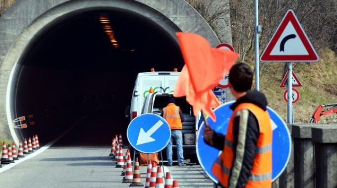 Installatore segnaletica temporanea